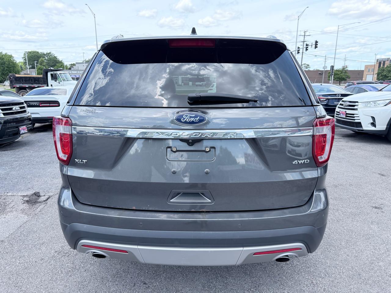 Ford Explorer XLT 4WD 2017