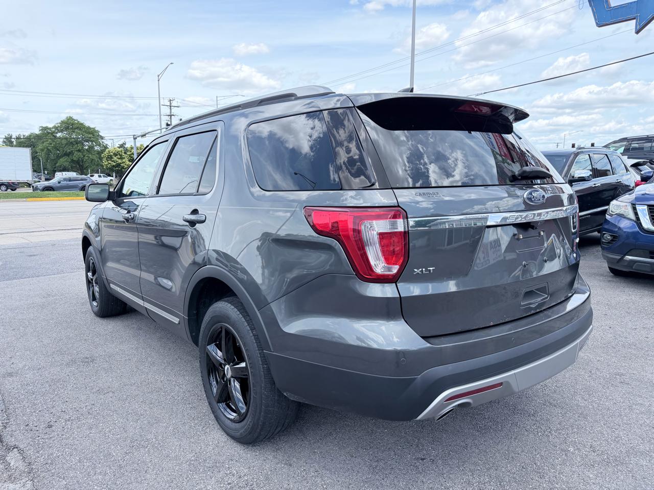Ford Explorer XLT 4WD 2017