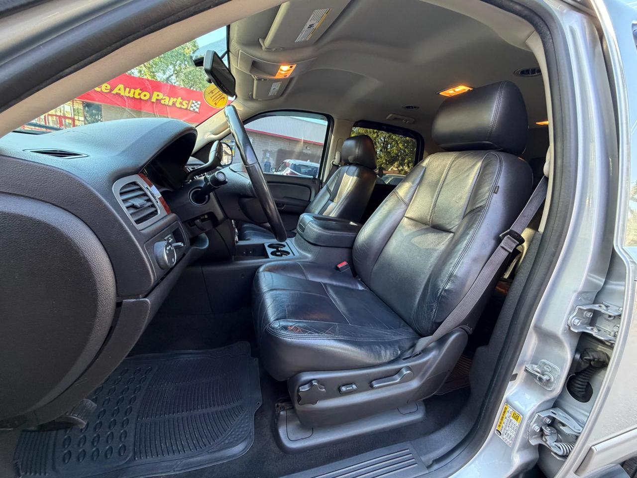 Chevrolet Tahoe 2WD 4dr LT 2014