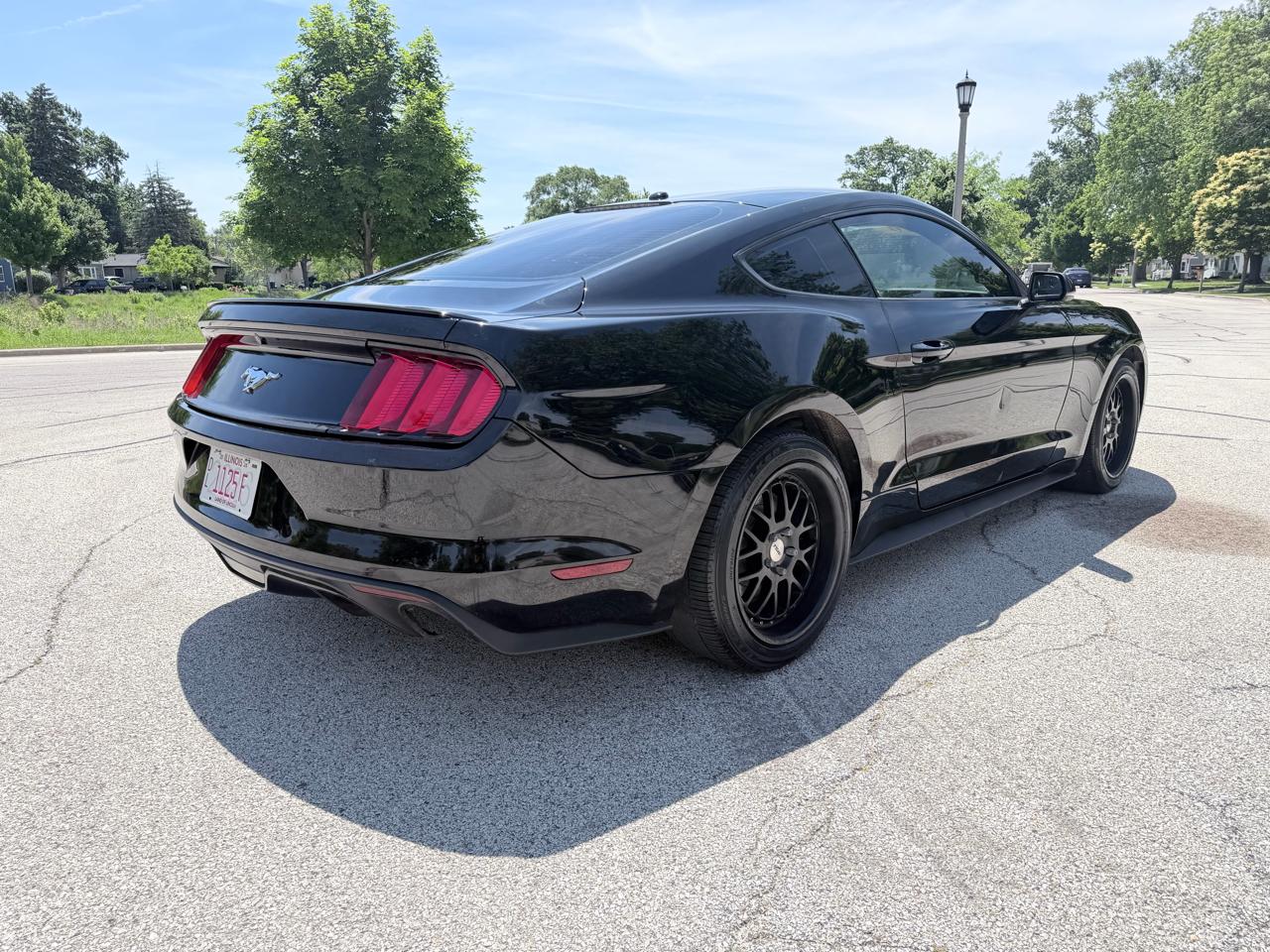 Ford Mustang 2dr Fastback EcoBoost 2016