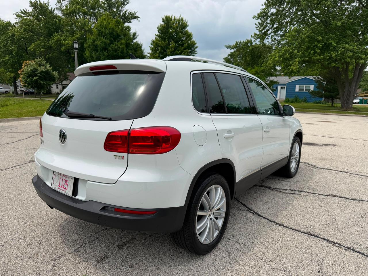 Volkswagen Tiguan 2WD 4dr Auto R-Line 2016