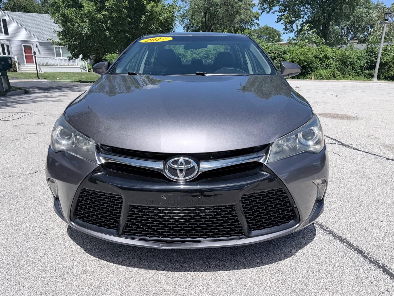 Toyota Camry LE Auto (Natl) 2017