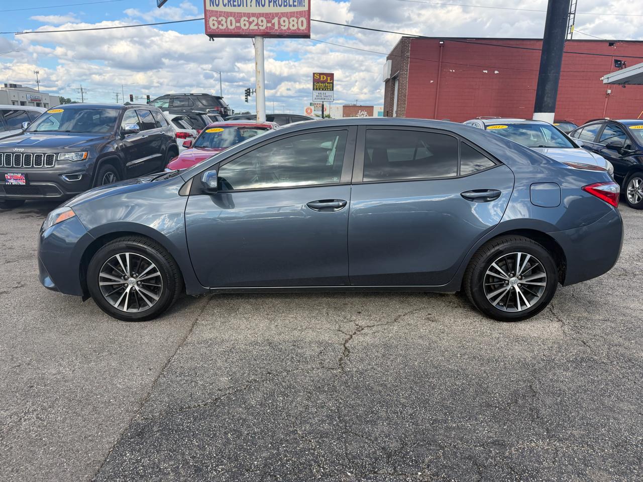 Toyota Corolla LE 2016