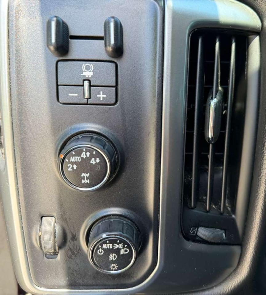 Chevrolet Silverado 1500 4WD Crew Cab 143.5" LT w/2LT 2016
