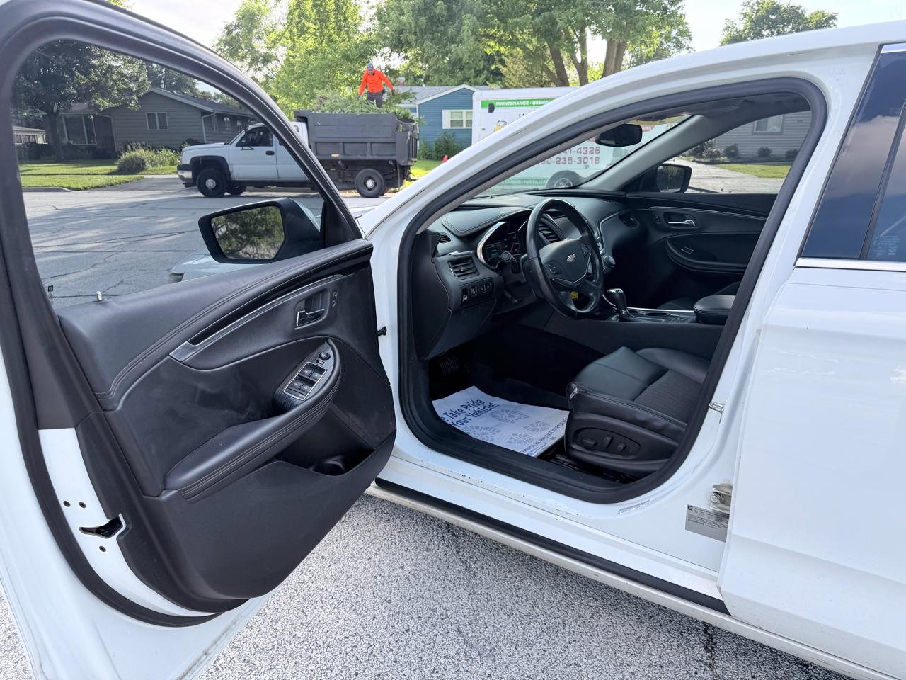 Chevrolet Impala 4dr Sdn LT w/1LT 2016