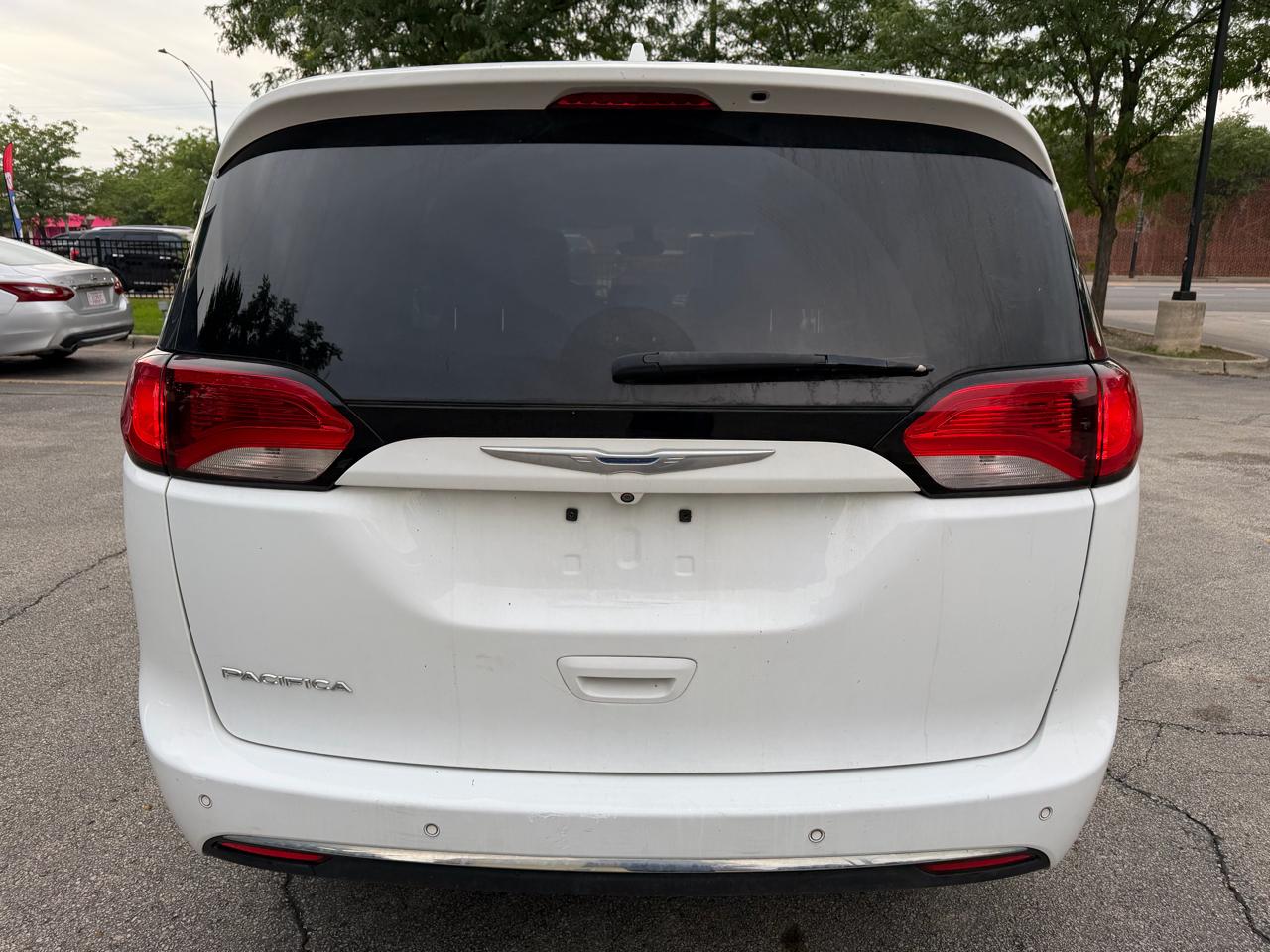 Chrysler Pacifica Touring-L FWD 2017