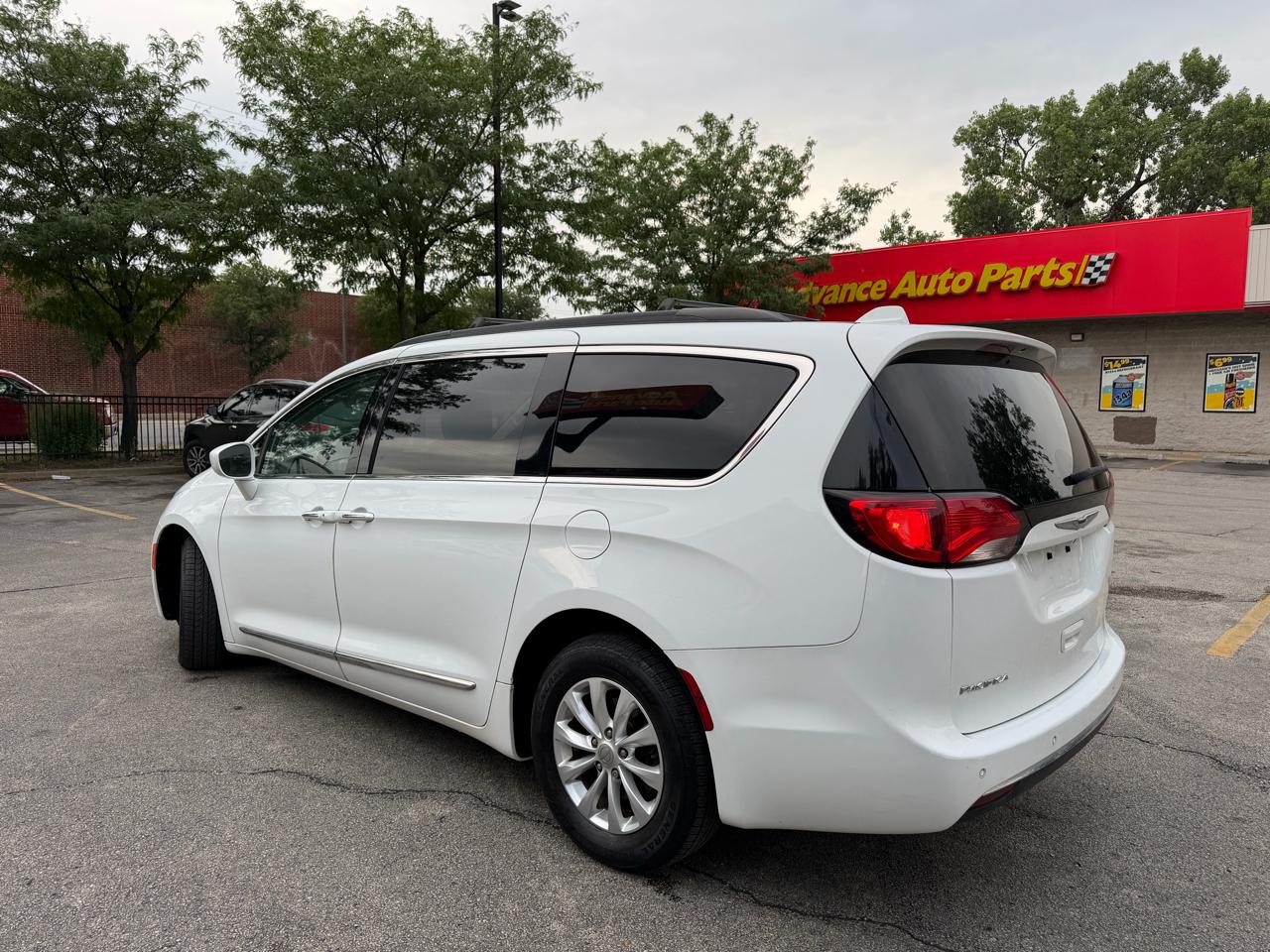 Chrysler Pacifica Touring-L FWD 2017