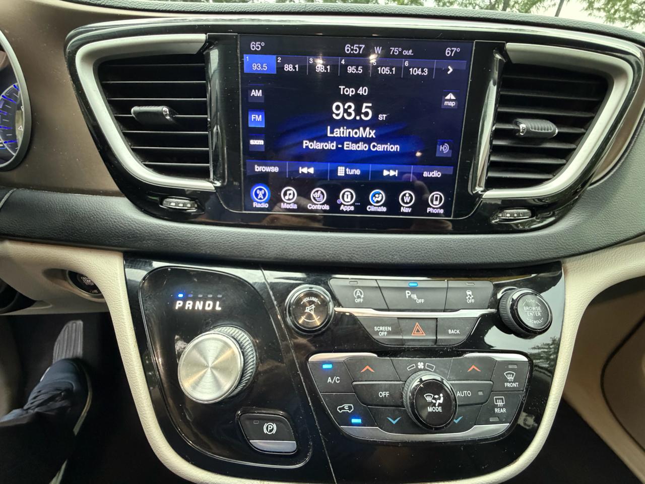 Chrysler Pacifica Touring-L FWD 2017