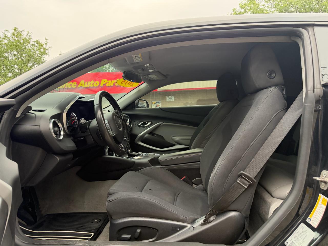 Chevrolet Camaro 2dr Cpe 1LT 2018