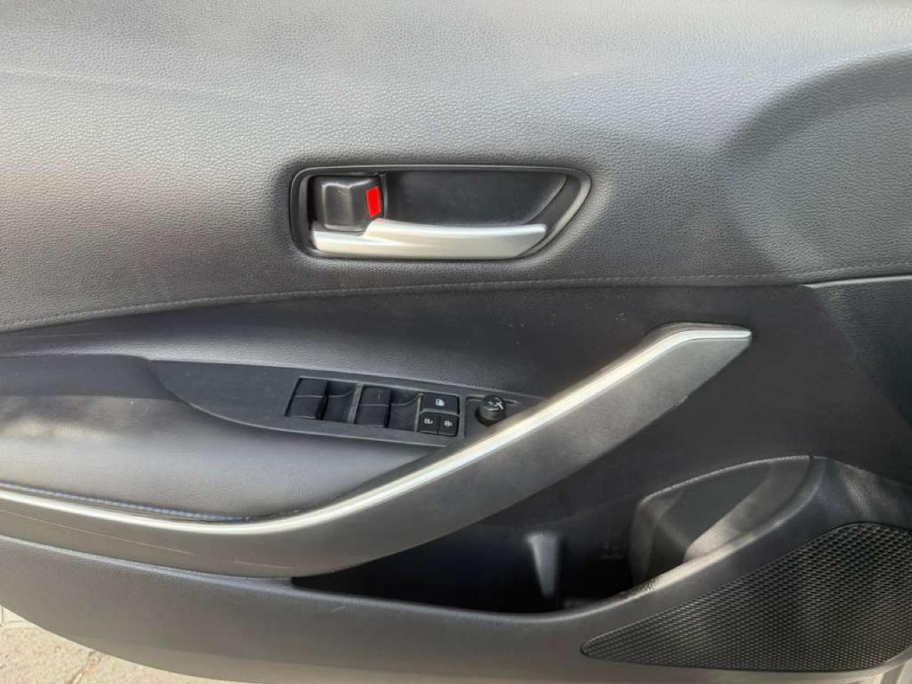 Toyota Corolla SE CVT (Natl) 2020