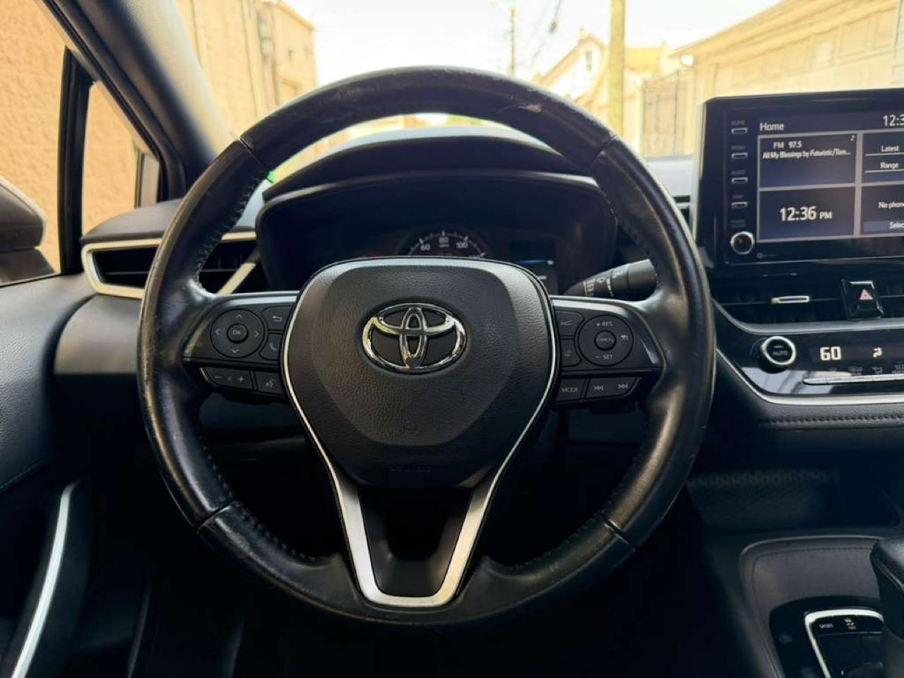 Toyota Corolla SE CVT (Natl) 2020