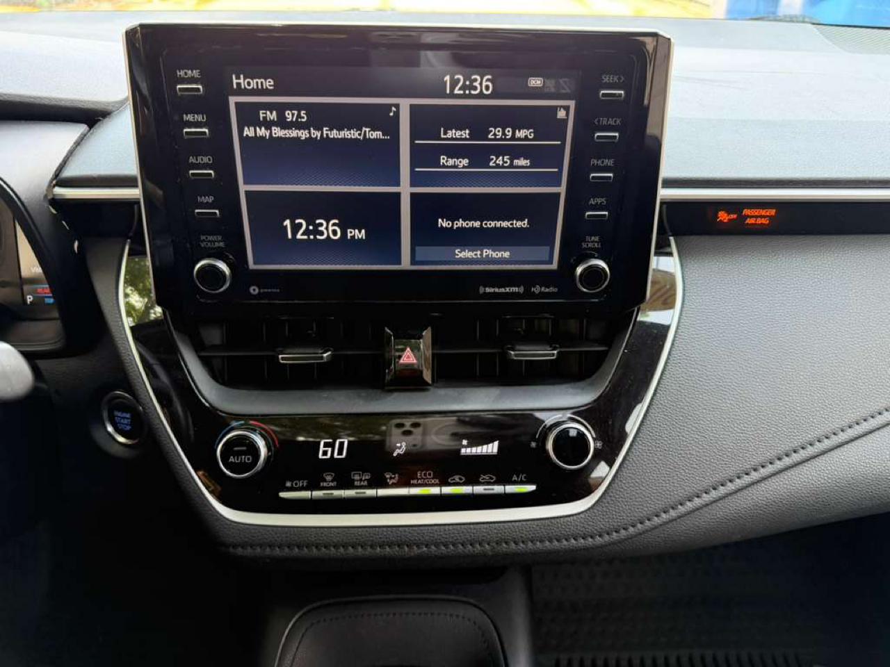 Toyota Corolla SE CVT (Natl) 2020