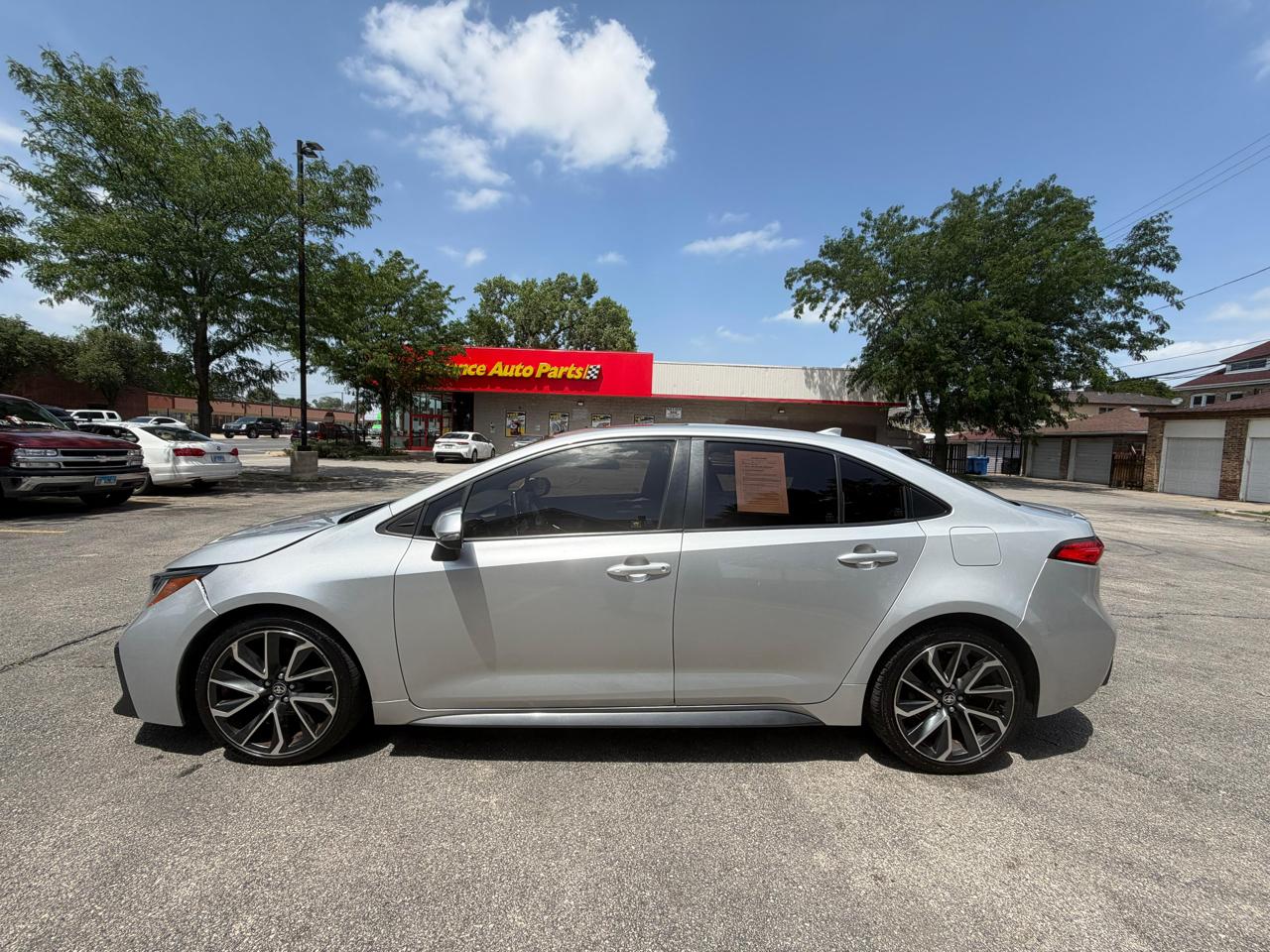 Toyota Corolla SE CVT (Natl) 2020