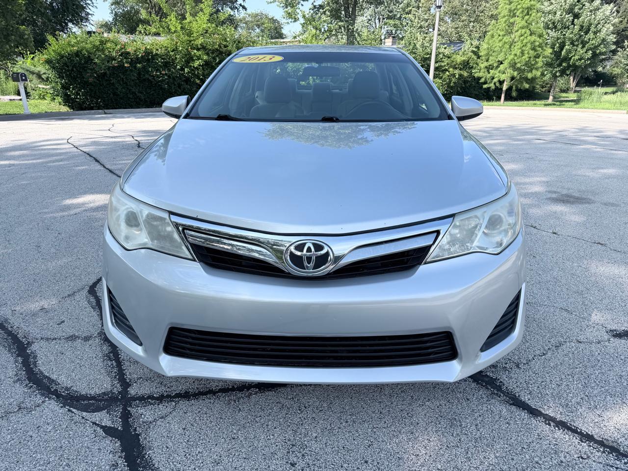 Toyota Camry 4dr Sdn I4 Auto XLE (Natl) 2013