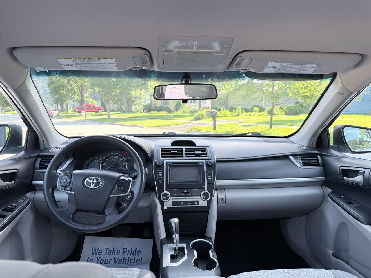 Toyota Camry 4dr Sdn I4 Auto XLE (Natl) 2013