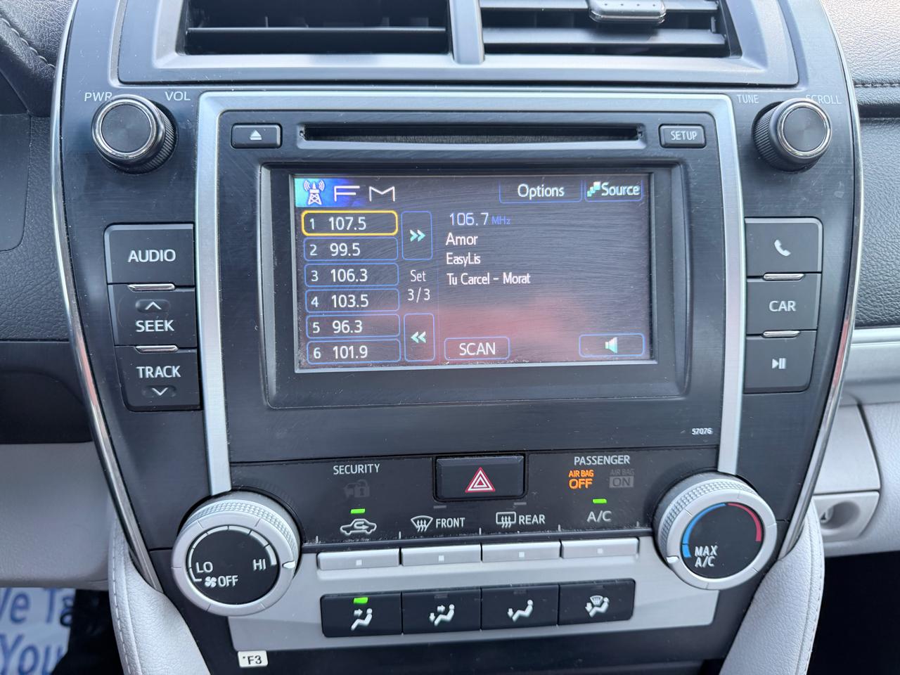 Toyota Camry 4dr Sdn I4 Auto XLE (Natl) 2013