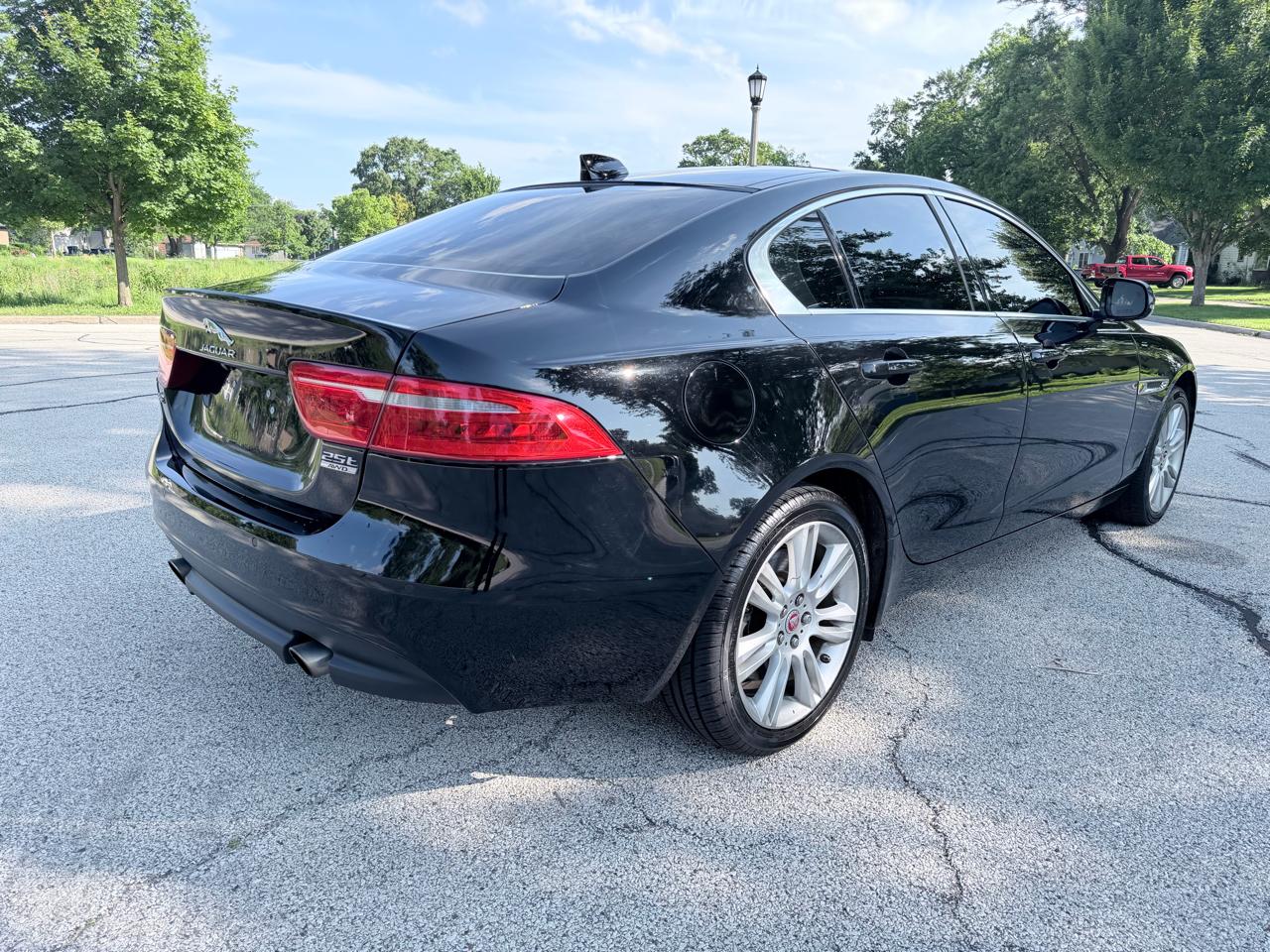 Jaguar XE 25t Prestige AWD 2019