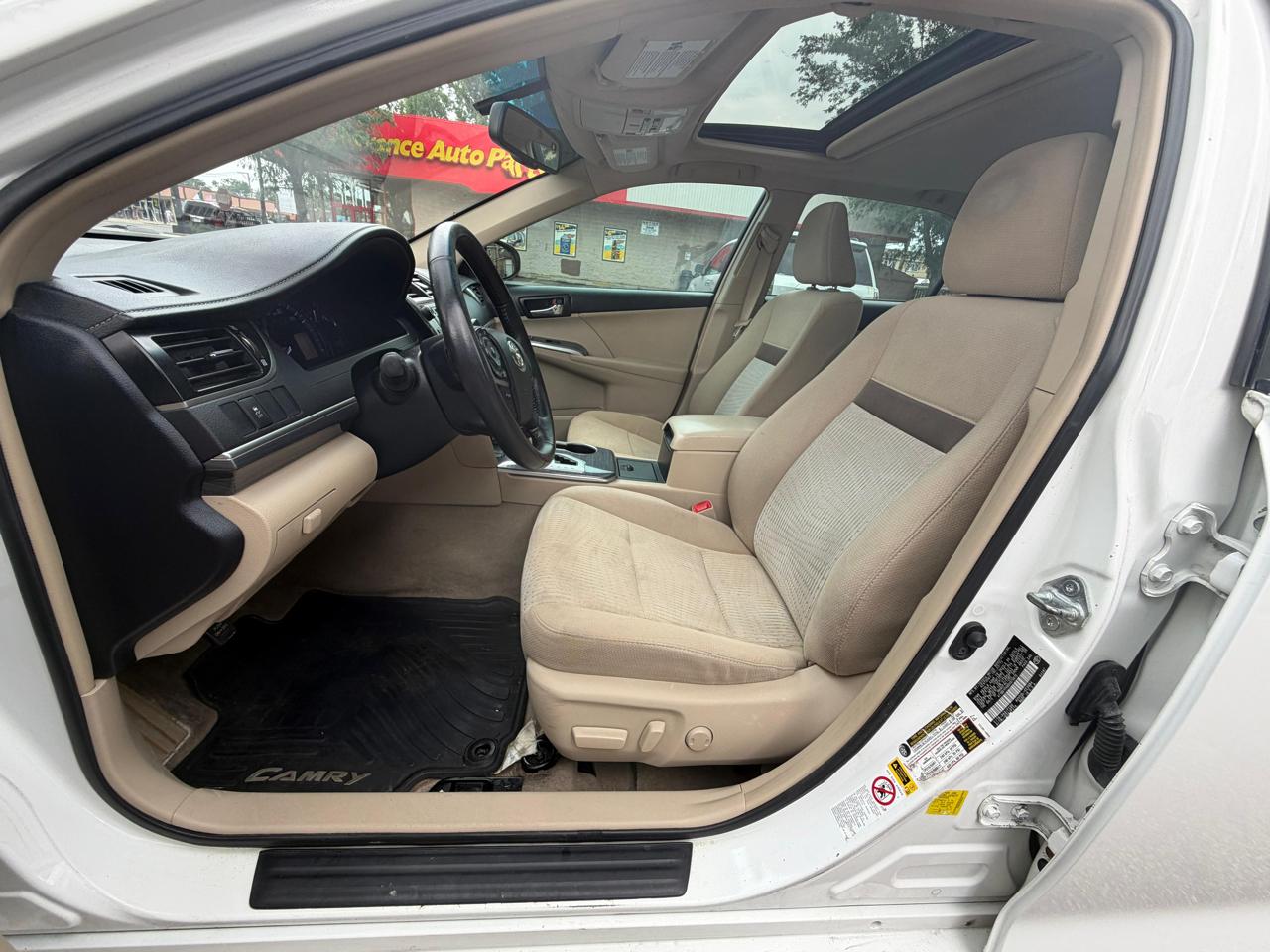 Toyota Camry Hybrid 4dr Sdn XLE (Natl) 2013