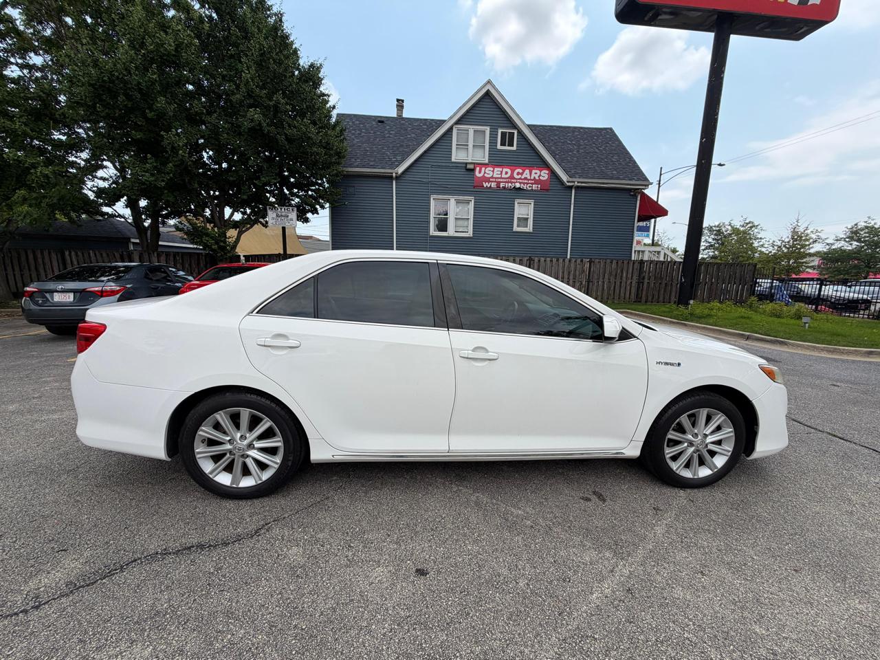Toyota Camry Hybrid 4dr Sdn XLE (Natl) 2013