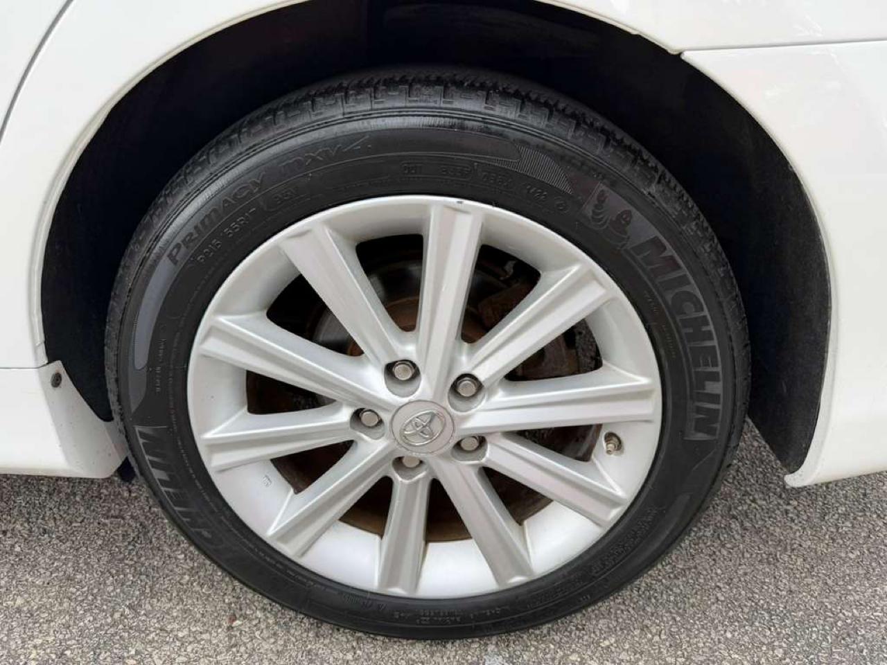Toyota Camry Hybrid 4dr Sdn XLE (Natl) 2013