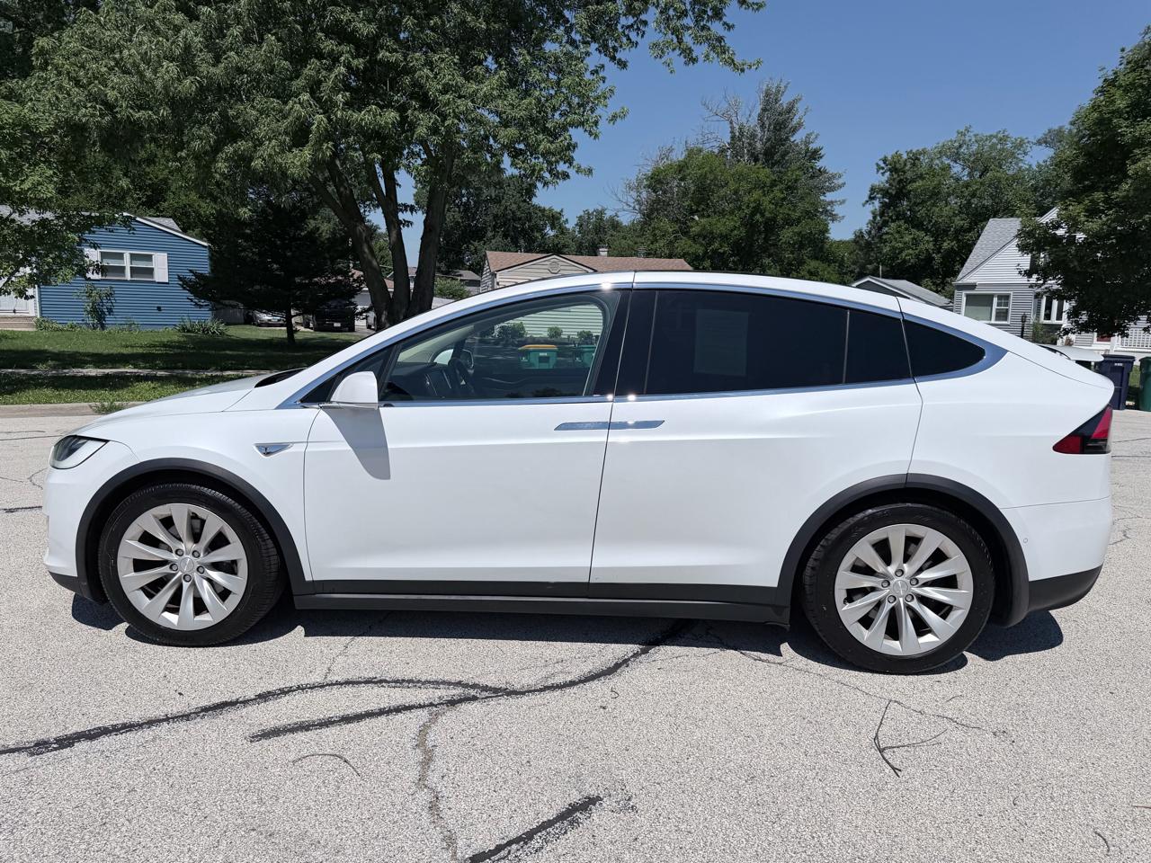 Tesla Model X AWD 4dr 90D 2016