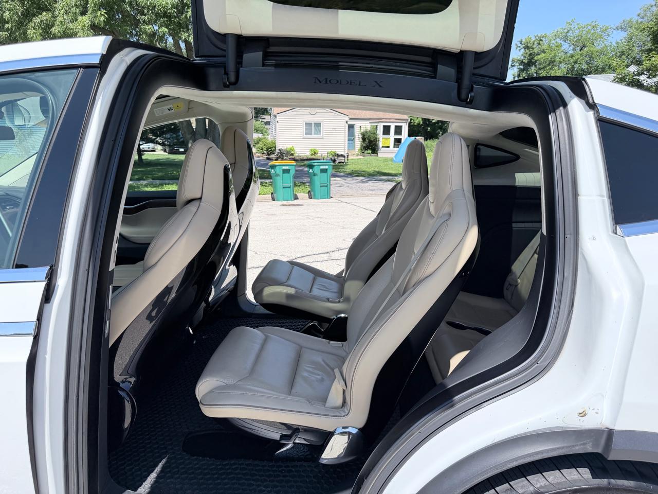 Tesla Model X AWD 4dr 90D 2016