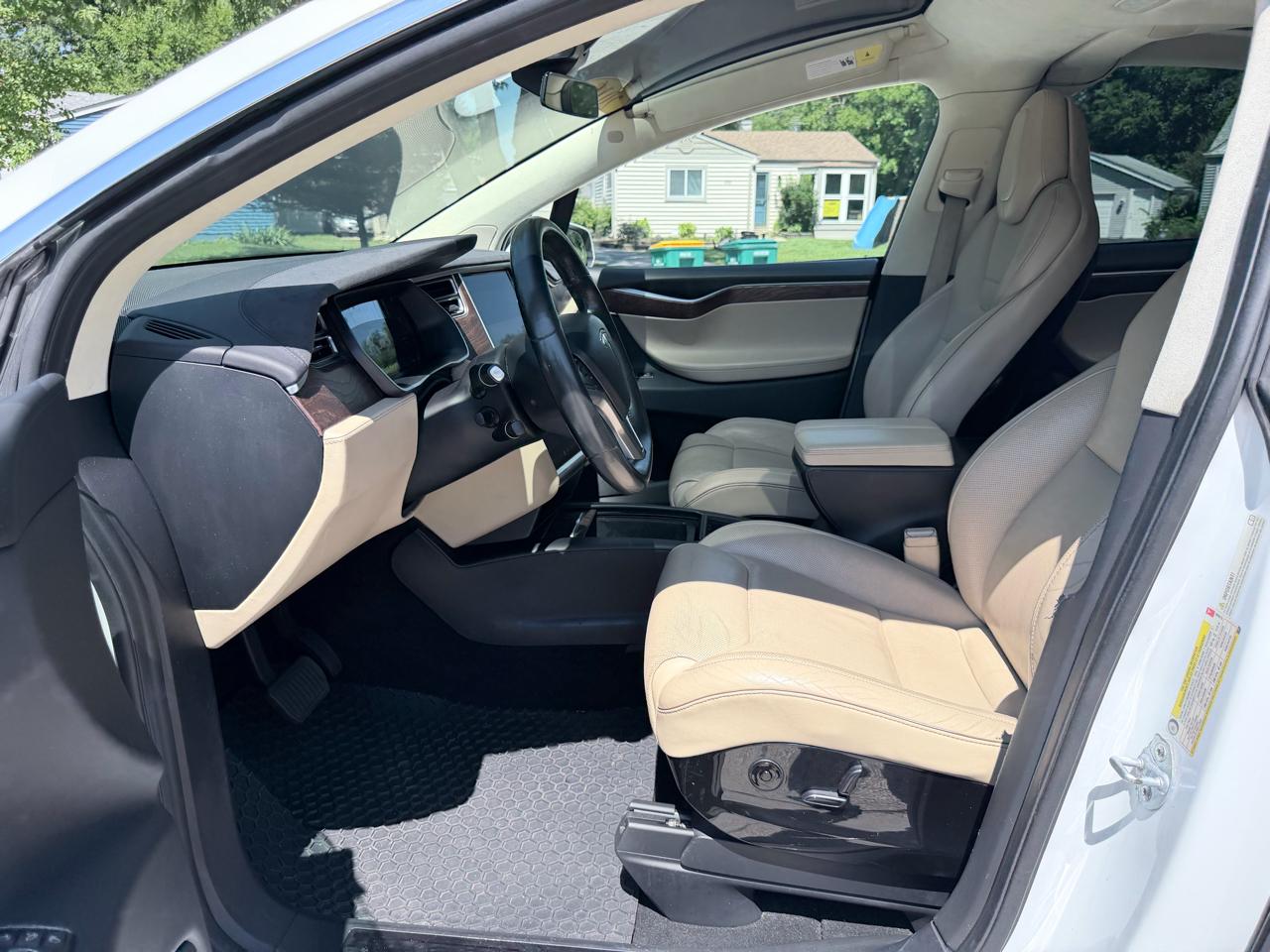Tesla Model X AWD 4dr 90D 2016