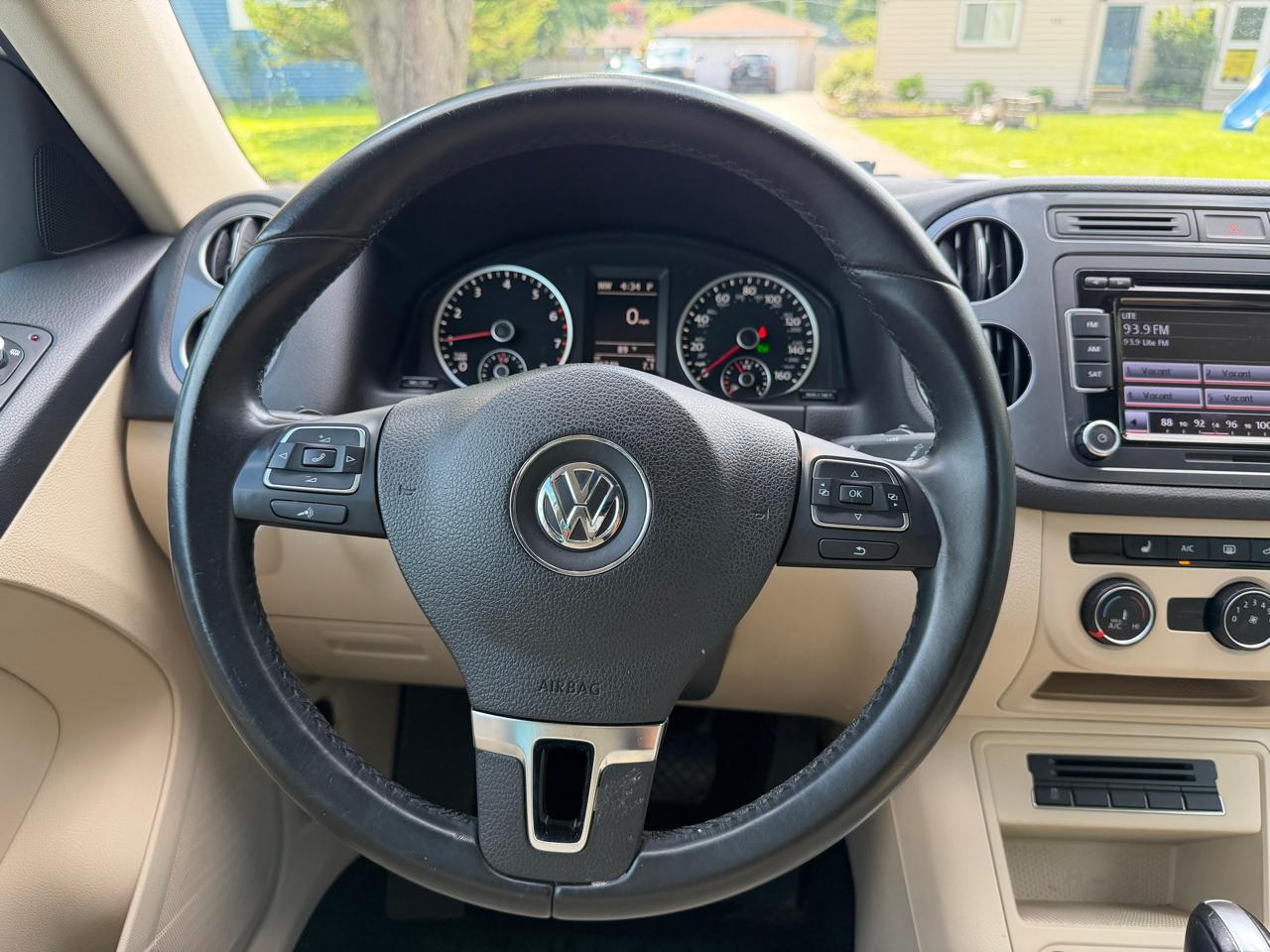 Volkswagen Tiguan 2WD 4dr Auto R-Line 2015