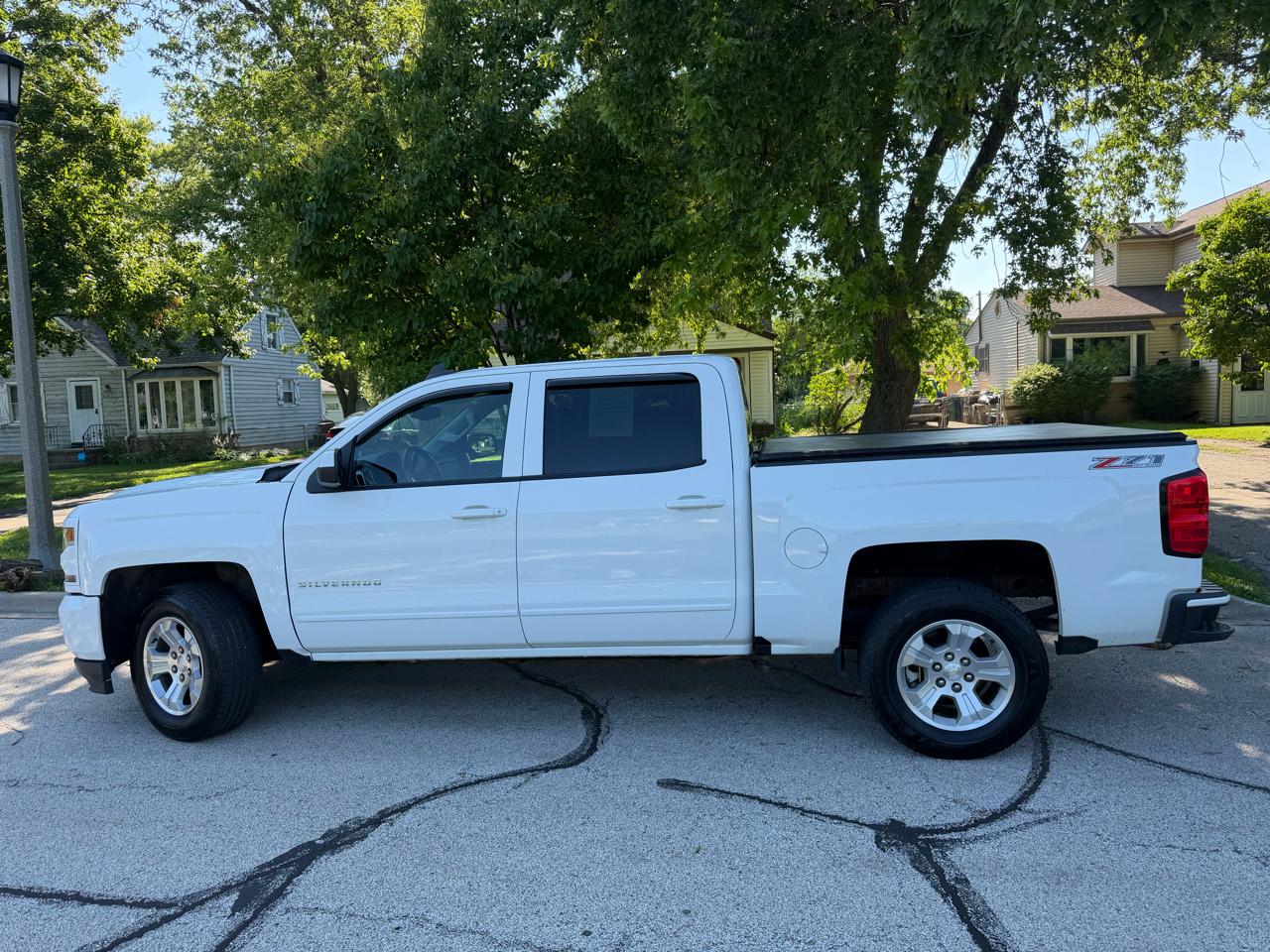 Chevrolet Silverado 1500 4WD Crew Cab 143.5" LT w/2LT 2016