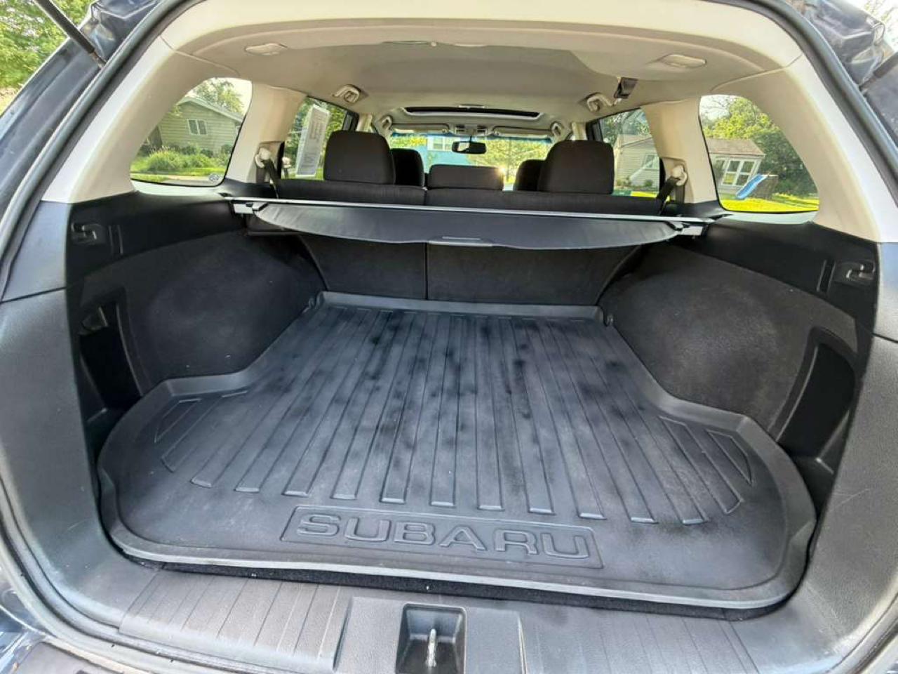 Subaru Outback 4dr Wgn H4 Auto 2.5i Premium 2013
