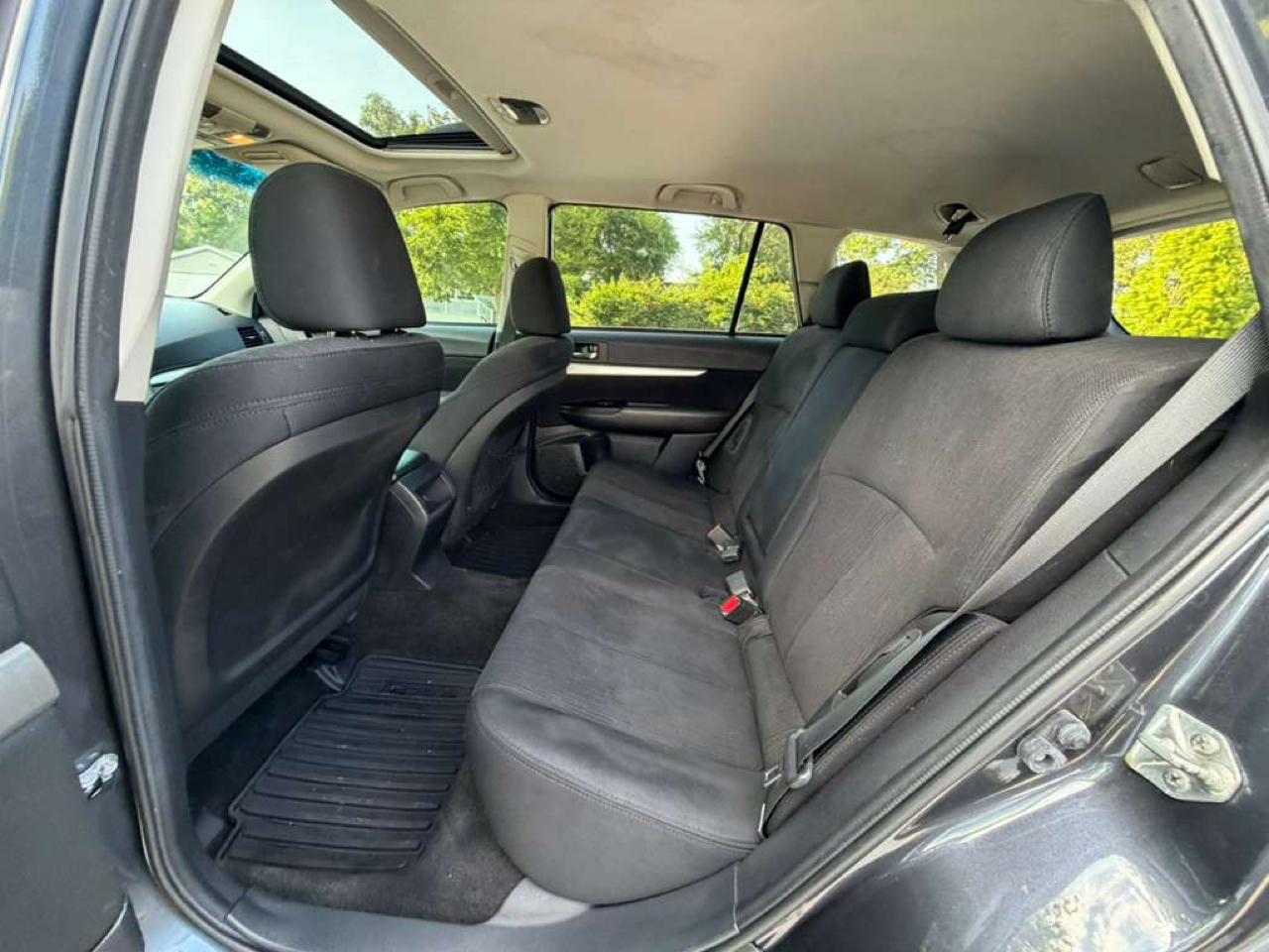 Subaru Outback 4dr Wgn H4 Auto 2.5i Premium 2013