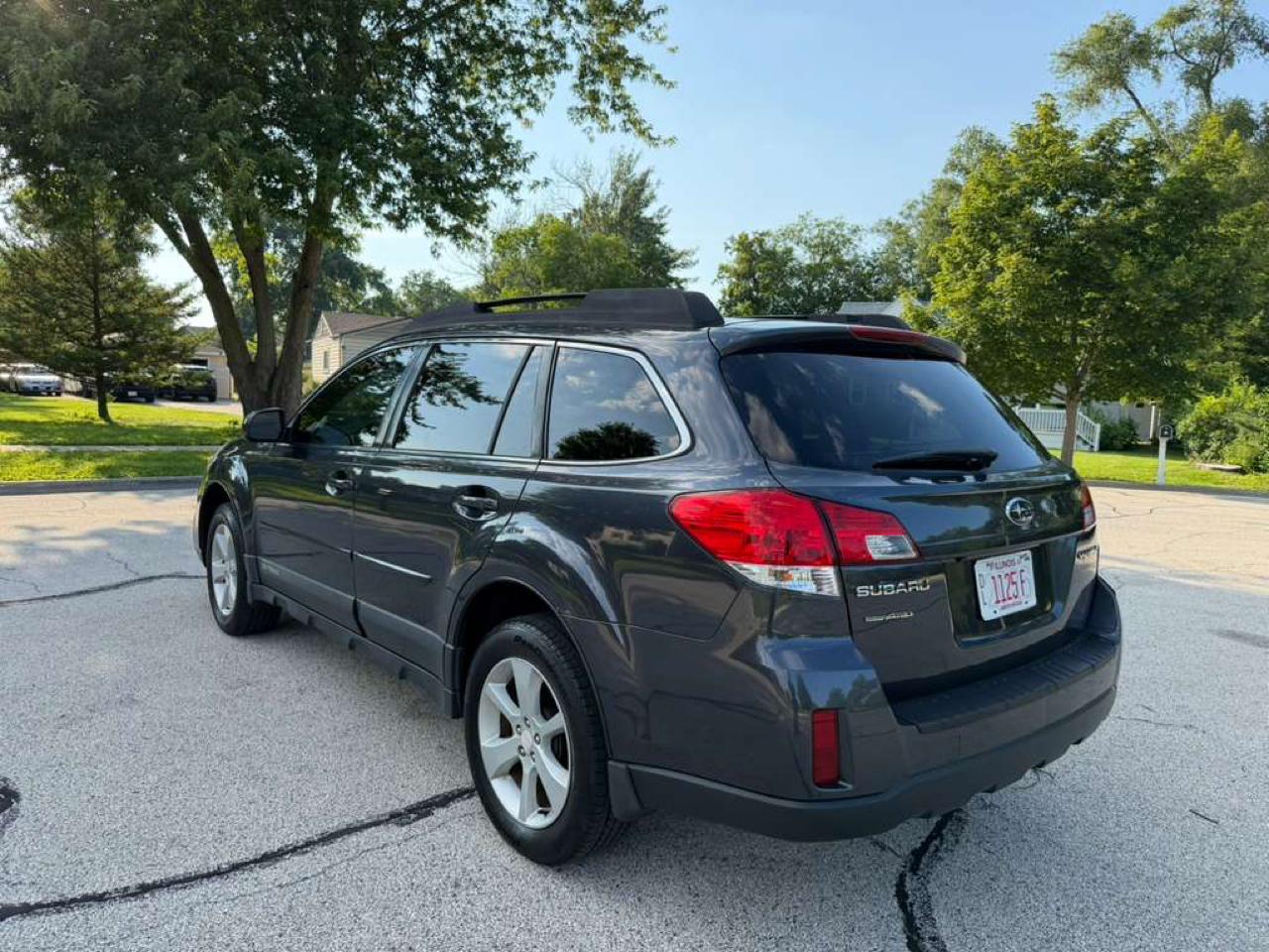 Subaru Outback 4dr Wgn H4 Auto 2.5i Premium 2013