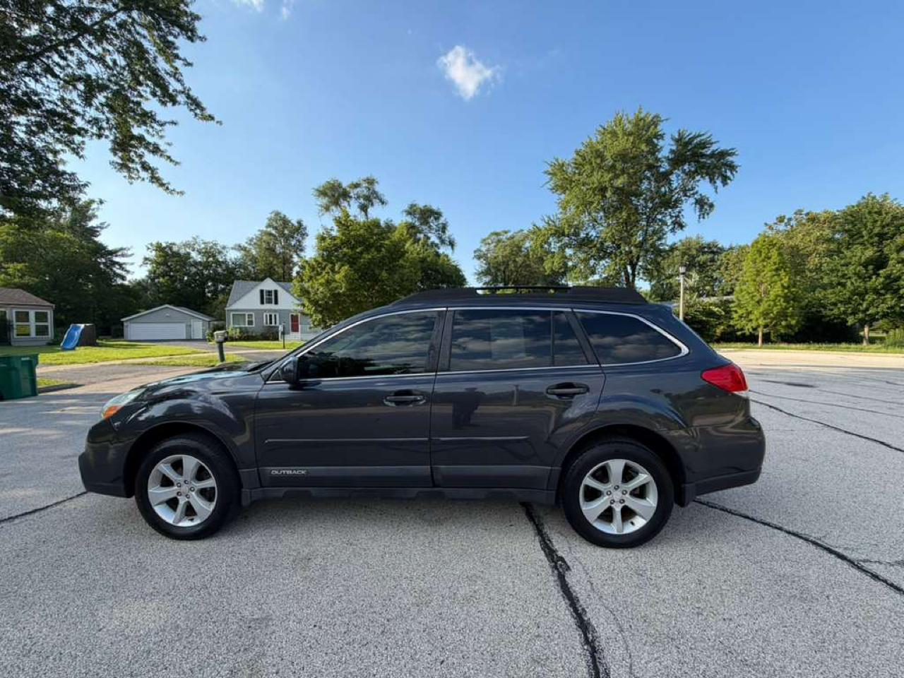 Subaru Outback 4dr Wgn H4 Auto 2.5i Premium 2013