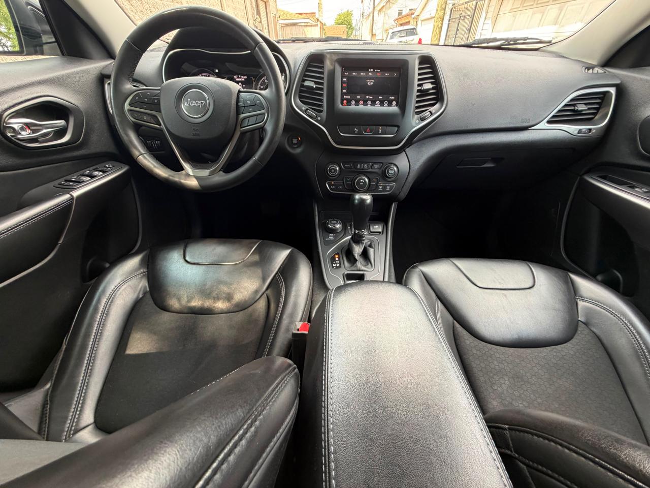 Jeep Cherokee Latitude Plus 4x4 2021
