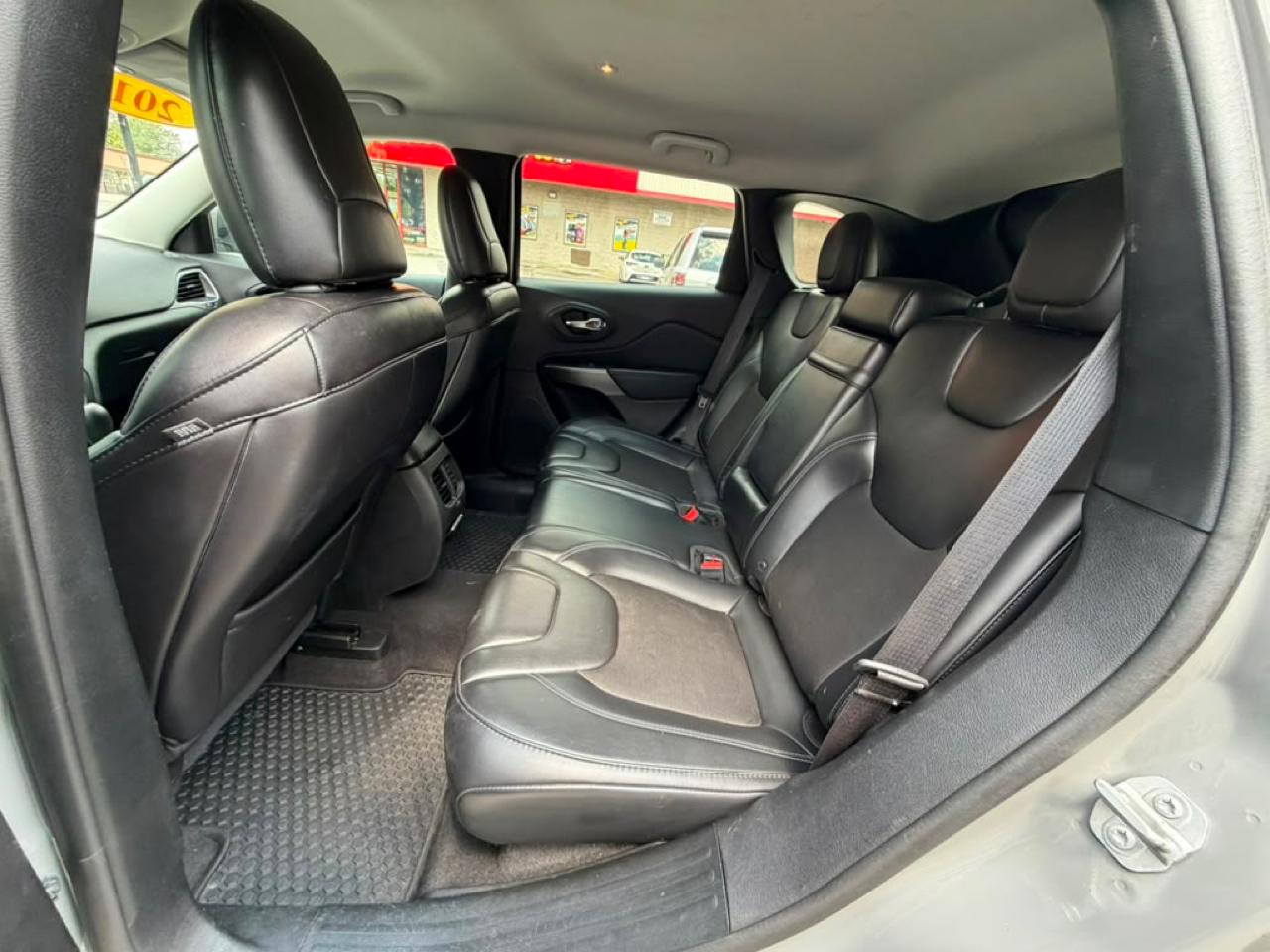 Jeep Cherokee Latitude Plus 4x4 2019