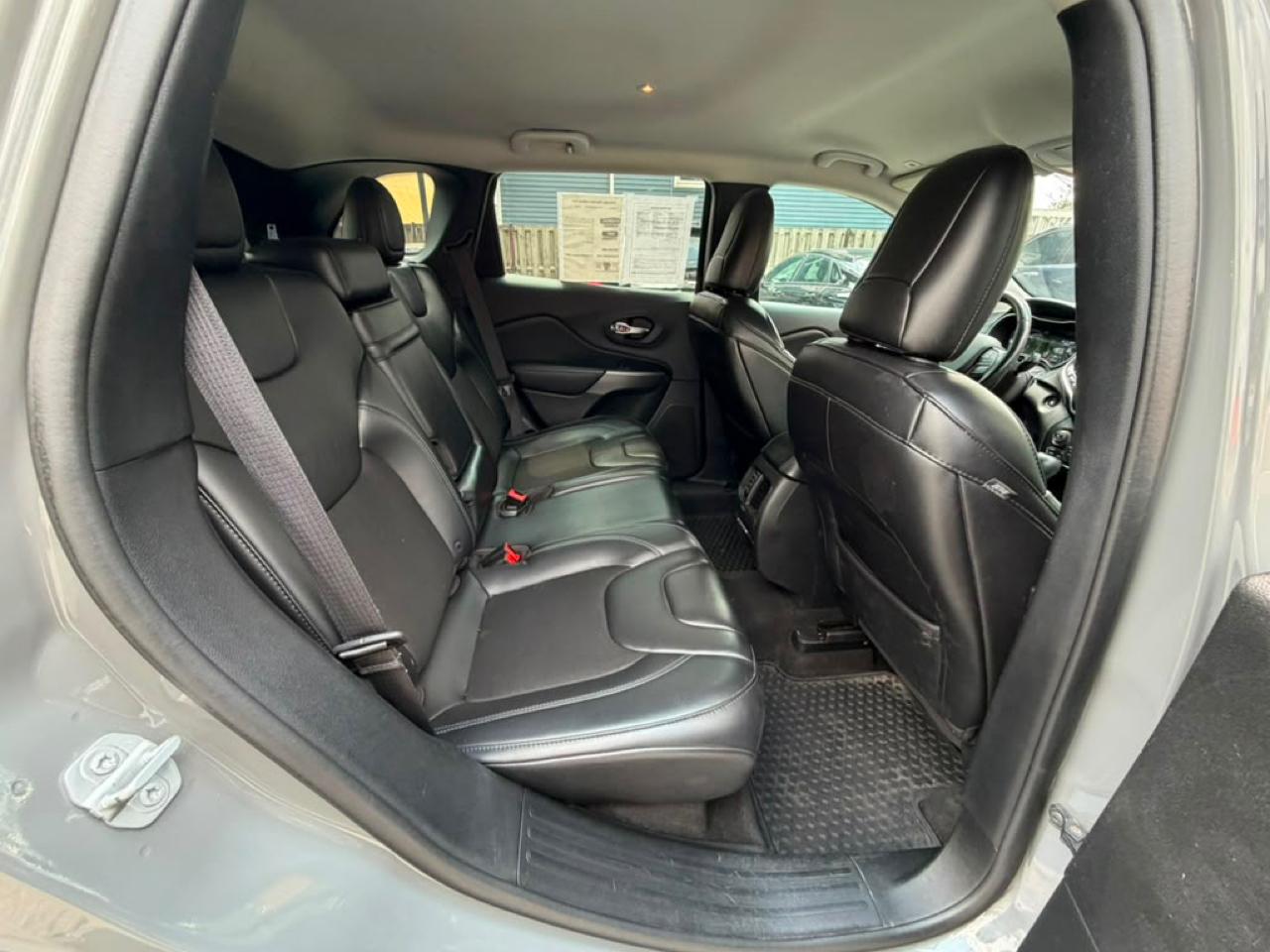 Jeep Cherokee Latitude Plus 4x4 2019