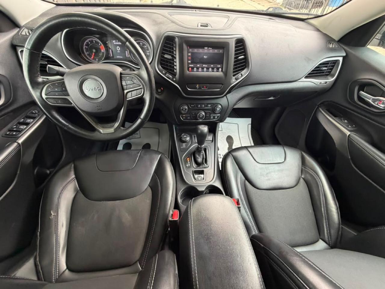 Jeep Cherokee Latitude Plus 4x4 2019