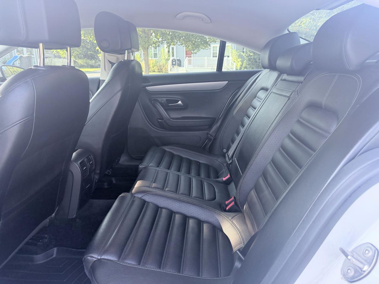Volkswagen CC 4dr Sdn DSG R-Line 2014