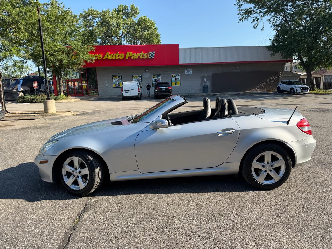 Mercedes-Benz SLK-Class Roadster 3.0L 2006