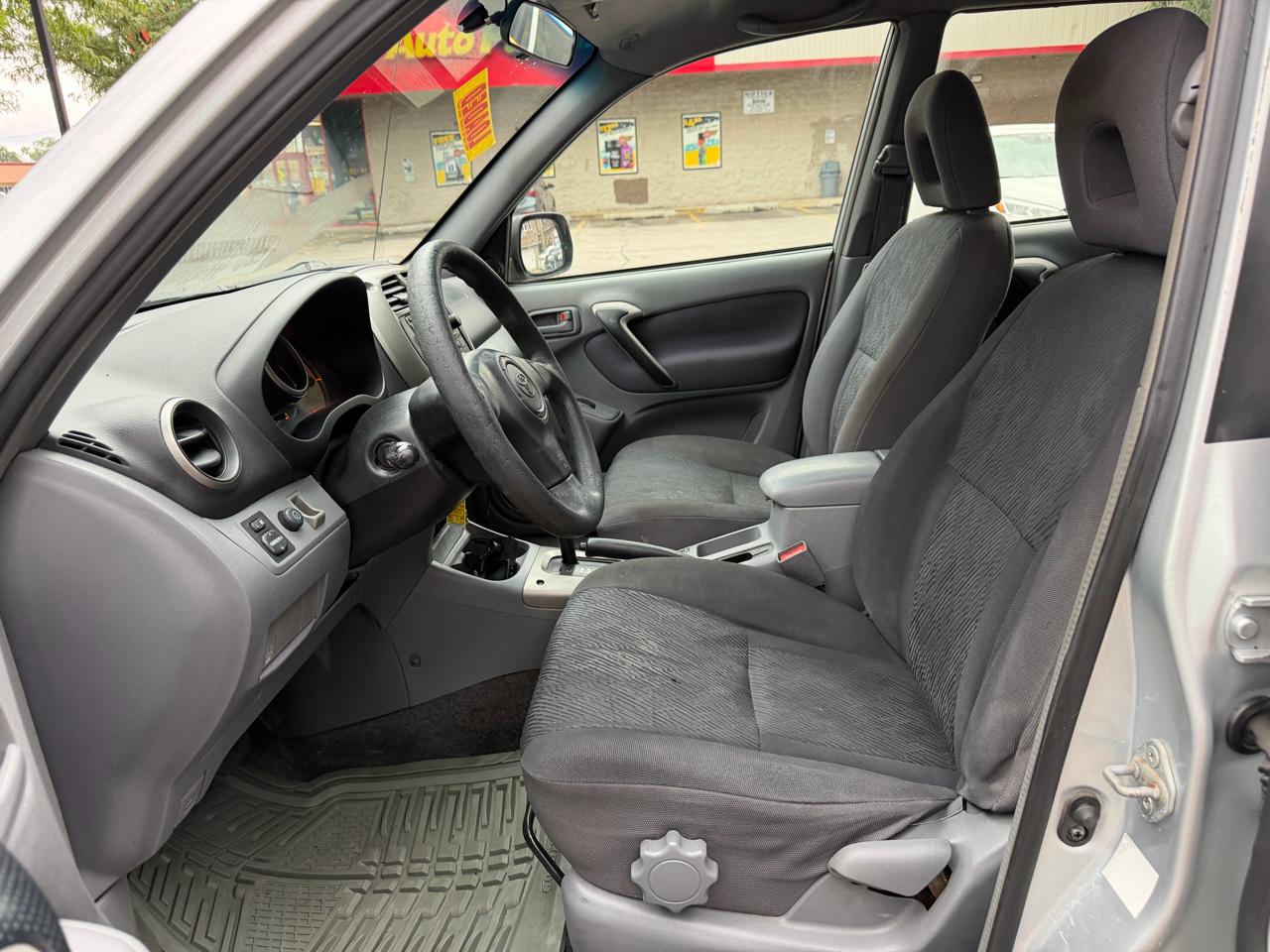 Toyota RAV4  2003