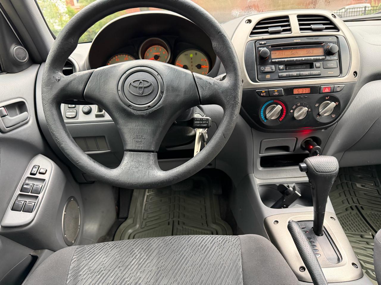 Toyota RAV4  2003