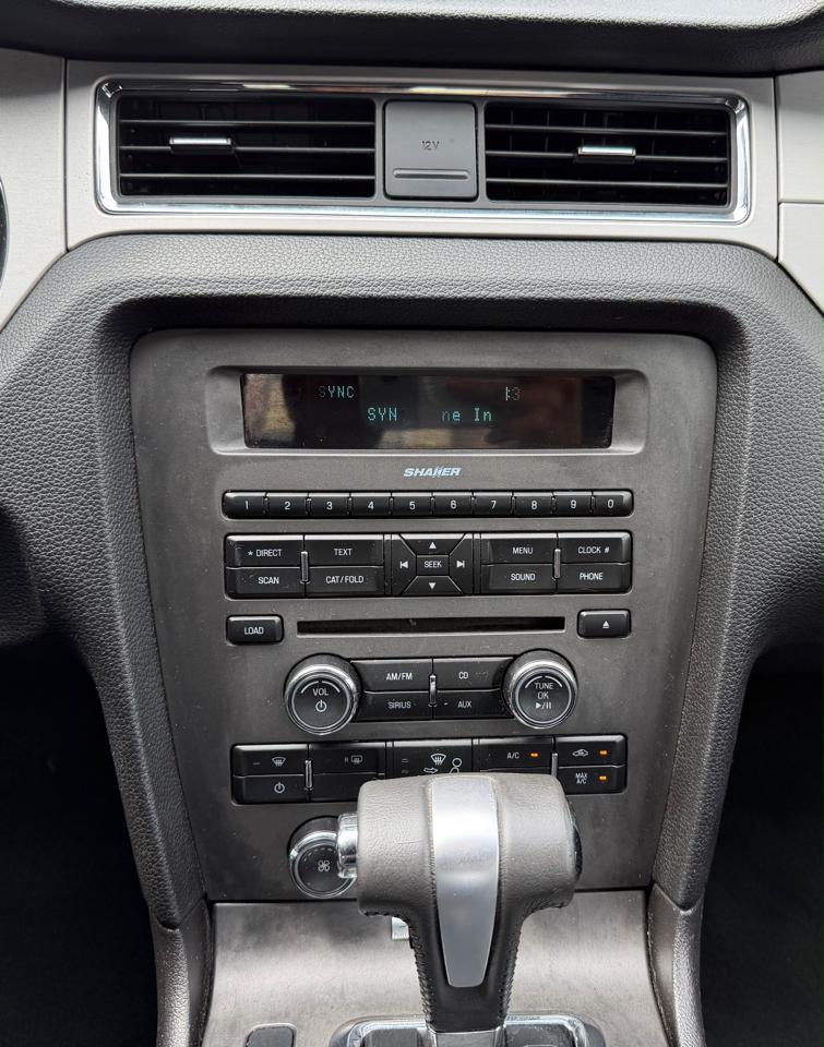 Ford Mustang 2dr Cpe V6 2012