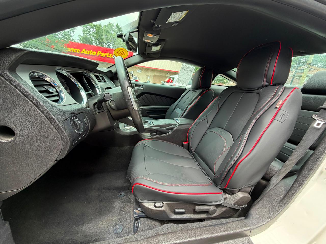 Ford Mustang 2dr Cpe V6 2012