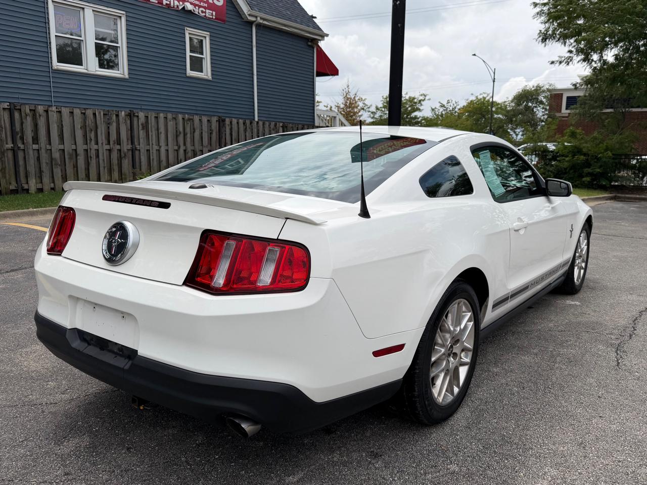Ford Mustang 2dr Cpe V6 2012