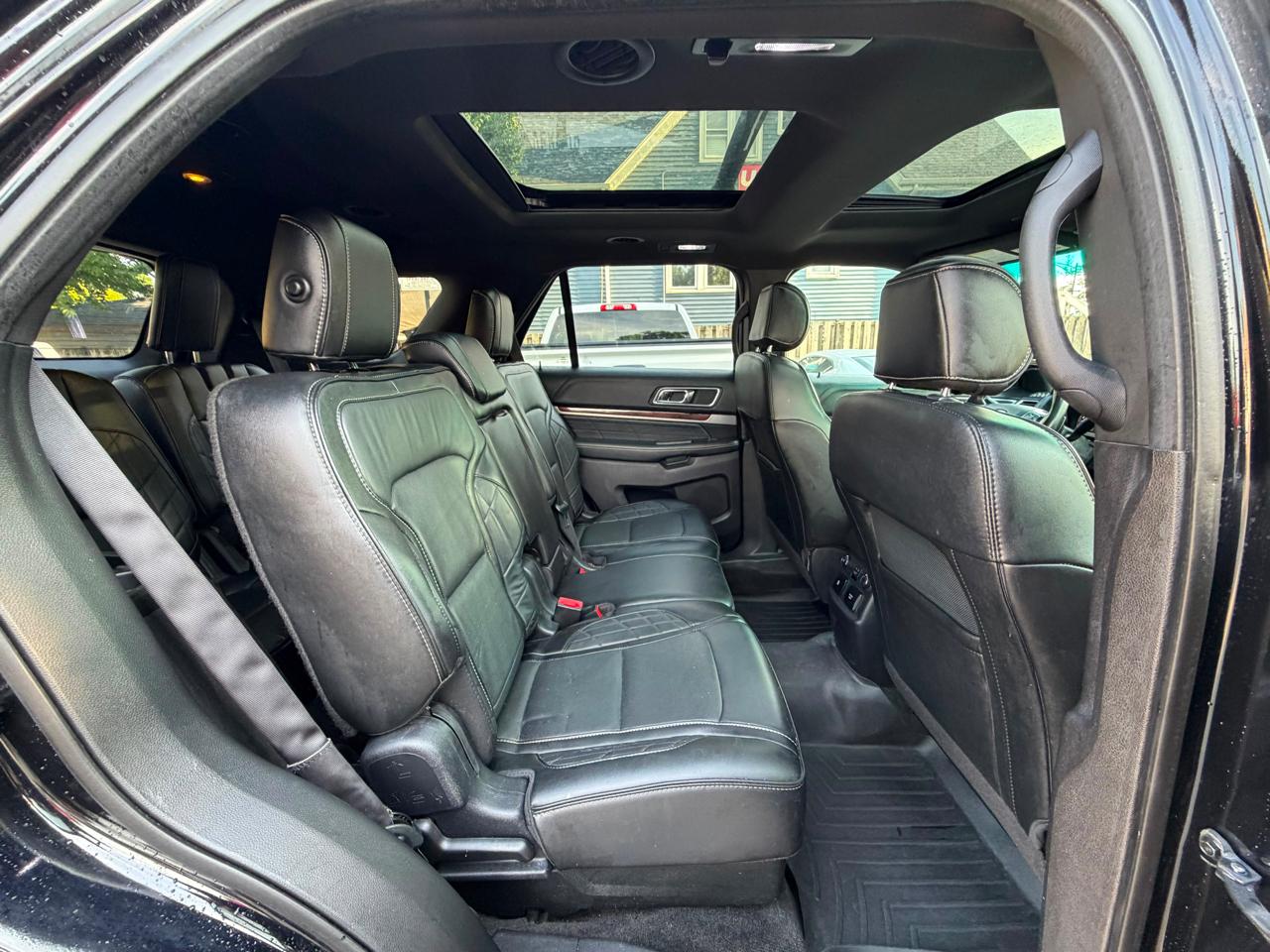 Ford Explorer Platinum 4WD 2017