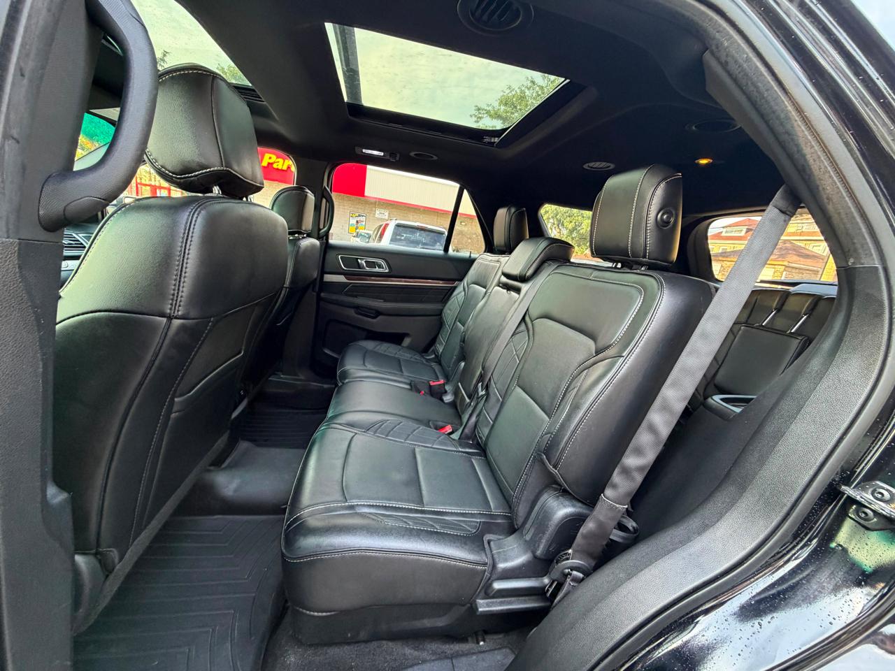 Ford Explorer Platinum 4WD 2017
