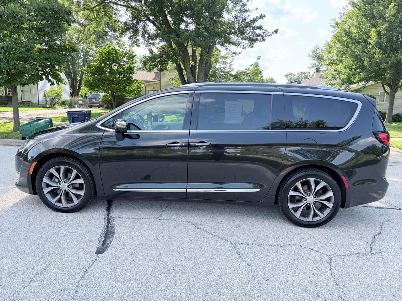 Chrysler Pacifica Limited FWD 2018