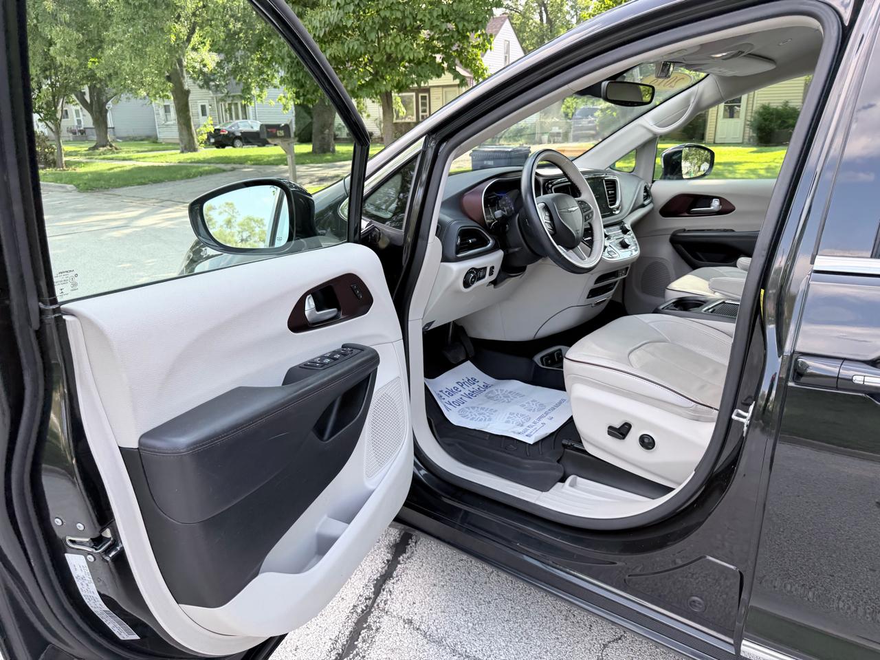 Chrysler Pacifica Limited FWD 2018