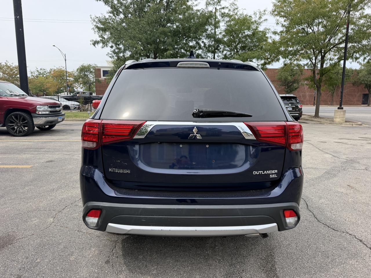 Mitsubishi Outlander SEL S-AWC 2017