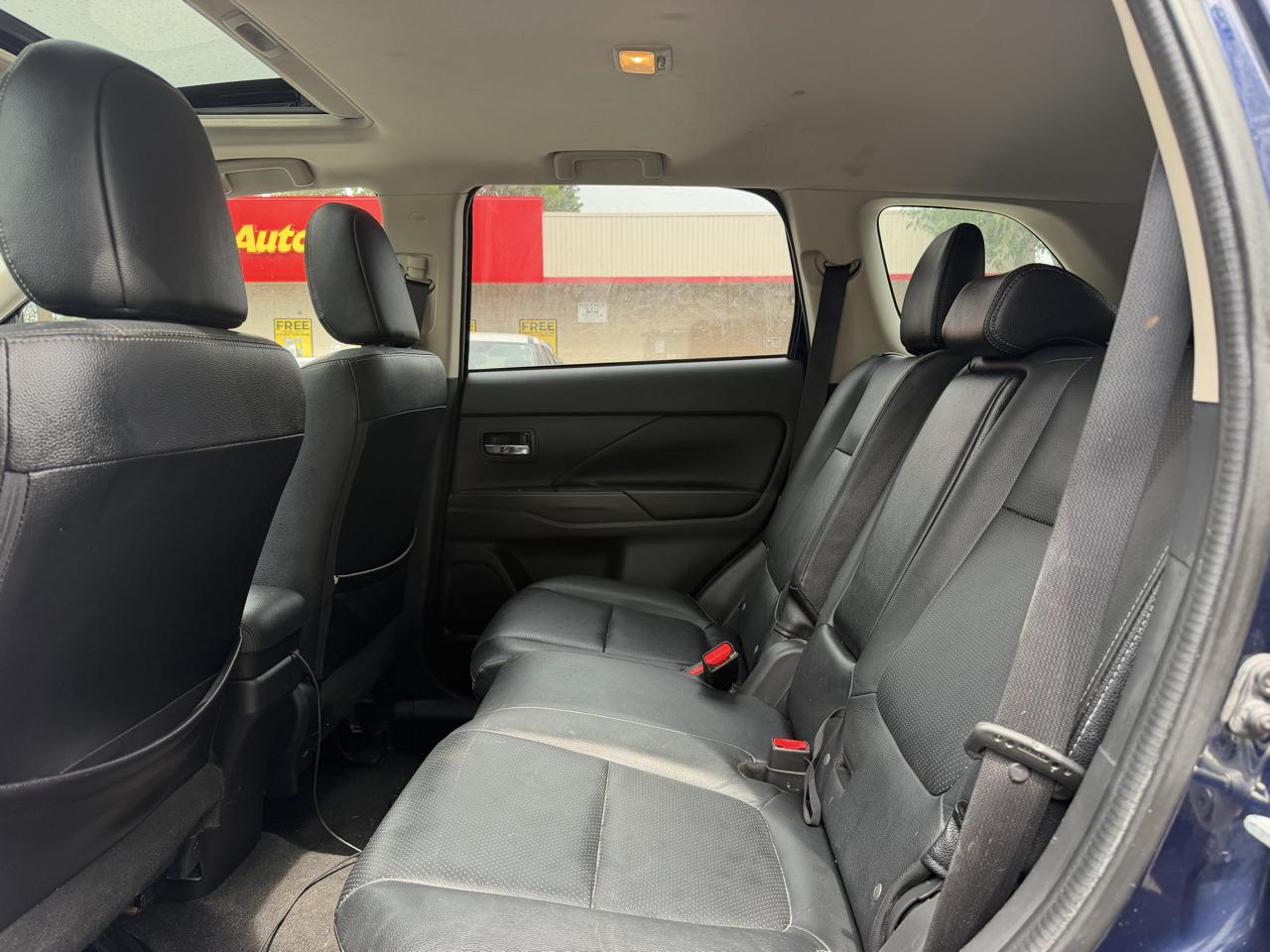 Mitsubishi Outlander SEL S-AWC 2017